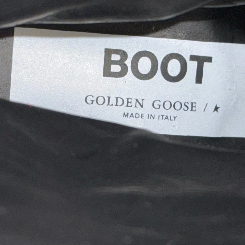 Golden Goose Wish Star Boot in Black and Yellow Embroidery 7 - Picture 7 of 10